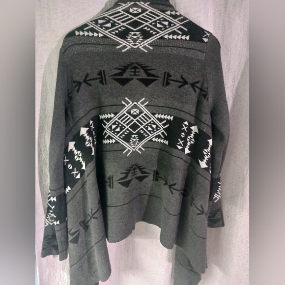 EVERLY Aztec western sweater shawl womens size Large beautiful pattern - Picture 5 of 10
